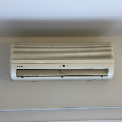 מזגן מותקן על קיר, דגם אלקטרה