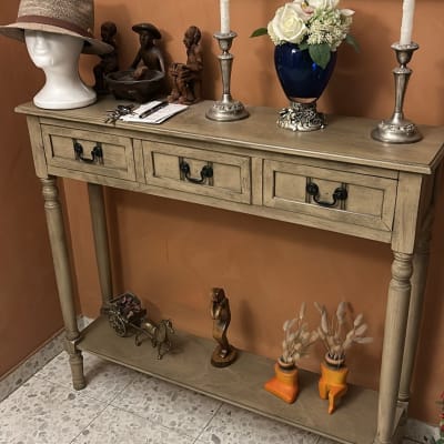 תמונה אינה מציגה עבודה בתחום