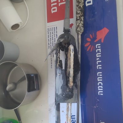 חלקי דוד שמש על קופסת כרומגן