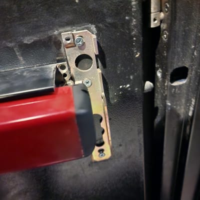 תמונה של מנעול או כלי עבודה בתחום המנעולנות