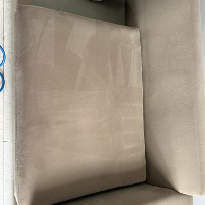 ספה נקייה לאחר ניקוי מקצועי