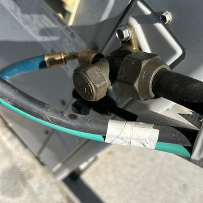 צינורות ומחברים של מערכת מיזוג אוויר