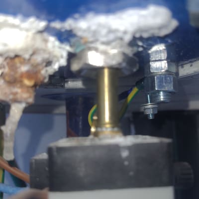 חיבורים וצינורות במערכת דוד שמש