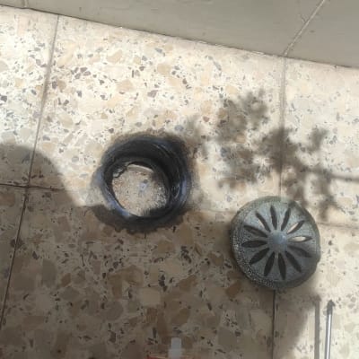 פתח ניקוז, מברג, חומר איטום ורשת ניקוז