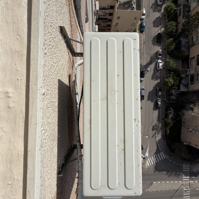 מערכת איטום על קיר חיצוני של בניין