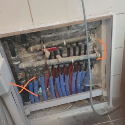 צנרת וכלי עבודה בתחום האינסטלציה