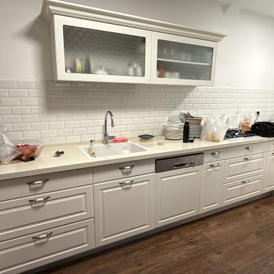 תמונה אינה מציגה עבודה בתחום