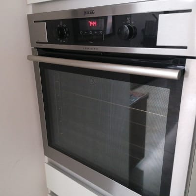 תנור אפייה חשמלי עם תצוגה דיגיטלית