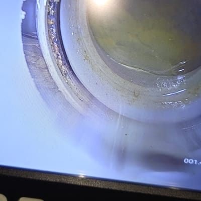 תצוגת מסך של מצלמה לבדיקת נזילות בצנרת