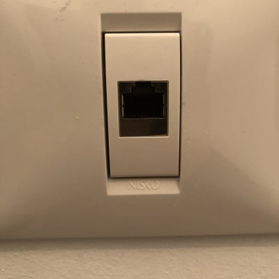 שקע רשת קיר עם חיבור RJ45