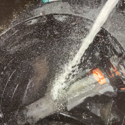 זרם מים שוטף חלק פנימי של משאית ואקום