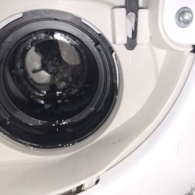 תמונה של חלק פנימי של מכשיר חשמלי