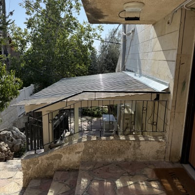 תמונה אינה מציגה עבודה בתחום