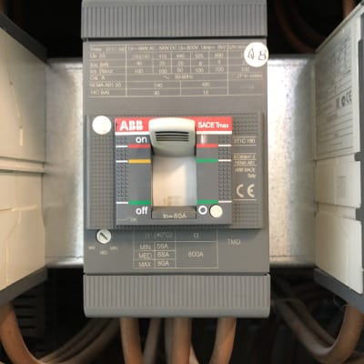 מפסק חשמלי ABB עם חיווט חשוף