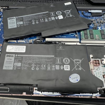 סוללות ליתיום של מחשב נייד דל על לוח אם