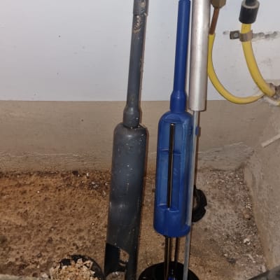 חלקי דוד שמש, צינורות ומחברים על רצפה