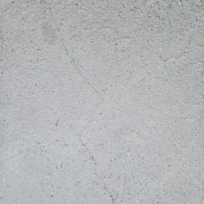 סדק בקיר בטון אפור