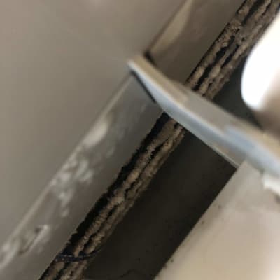 פילטר מזגן מלוכלך עם אבק ולכלוך