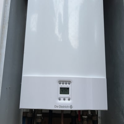 דוד חימום של De Dietrich עם צג טמפרטורה