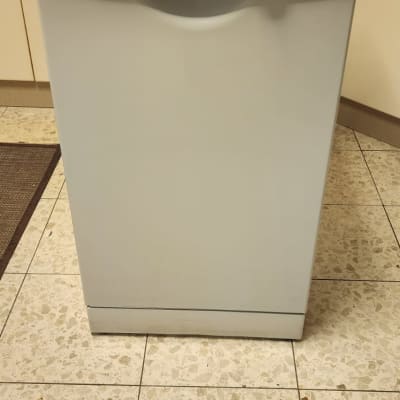 מדיח כלים בוש עם כפתורים ותצוגה דיגיטלית