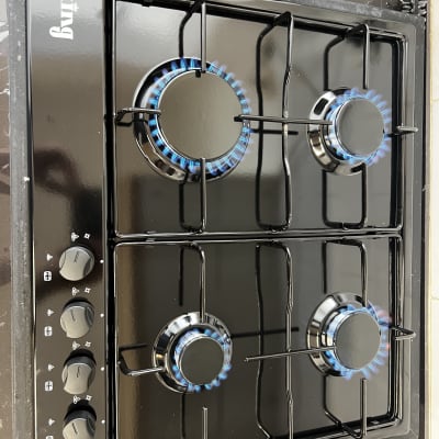 כיריים גז עם להבות כחולות