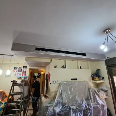 שיפוץ תקרת גבס עם פתחי אוורור