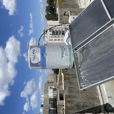 דוד שמש ומערכת קולטים על גג