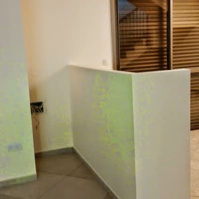 נישה מבט מאחור. נישה - מבט מאחור