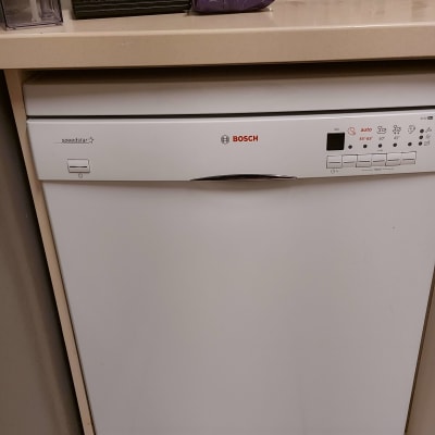 מדיח כלים בוש עם לוח בקרה