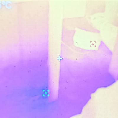 תצוגת חום עם סימון אזורים חמים וקרים