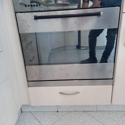 תנור אפייה עם תצוגה דיגיטלית ושעון