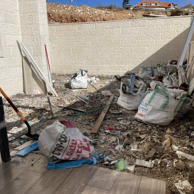 שקיות פסולת, את חפירה, קרקע לא מסודרת