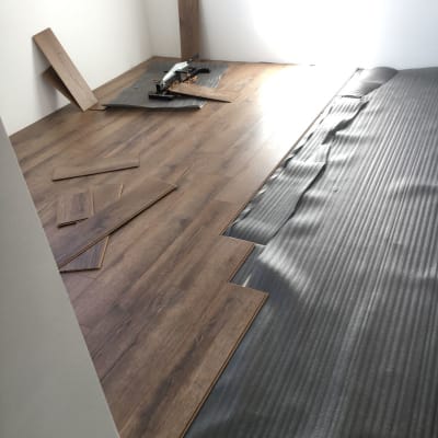 התקנת פרקט למינציה על תשתית ספוג