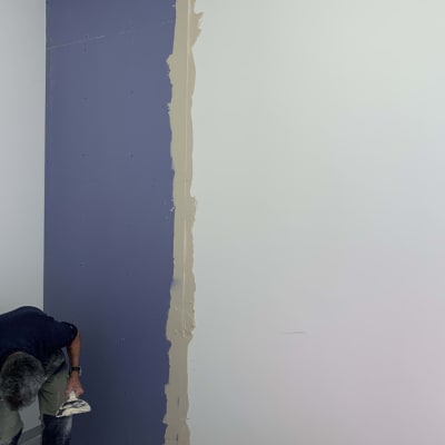 קיר גבס עם חיבור מטויח בין לוחות