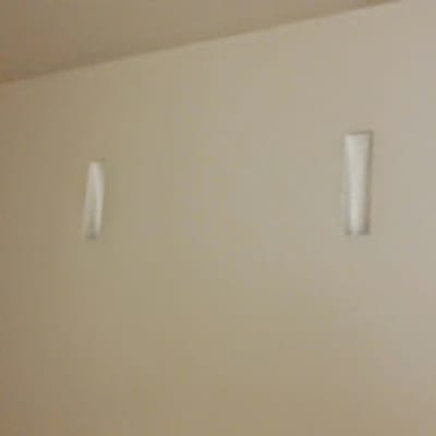 מנורות שקועות. ביטול מנורה קיימת והשמה של שתי מורות שקועות דקורטיביות במקומה