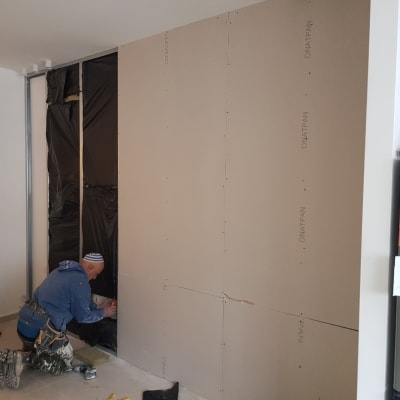 בניית קיר גבס