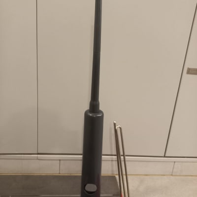 חלקי דוד שמש, צינור שחור ואלמנט מתכת אדום