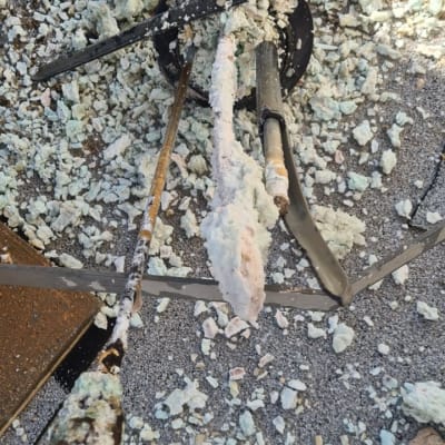 כבלים חשמליים עם חומר בידוד מפוזר