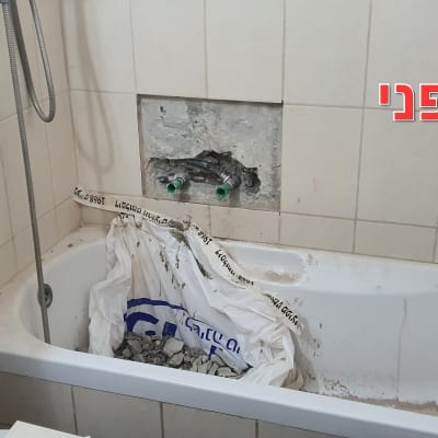 במהלך העבודה לפני התיקון