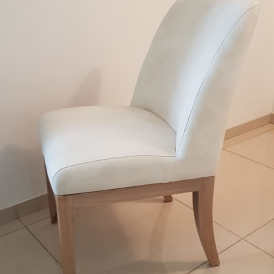 כיסא לאחר ריפוד