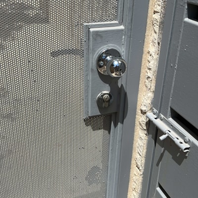 החלפת ידית כדורית