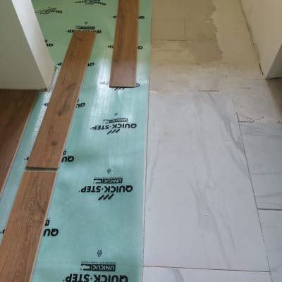 התקנת פרקט על גבי תשתית ירוקה עם לוחות עץ