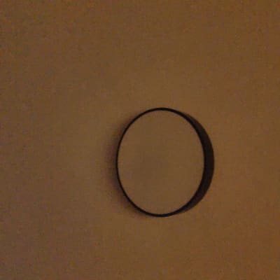 מנורת תקרה עגולה מותקנת על תקרה