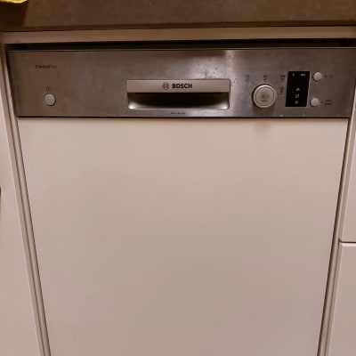 מדיח כלים בוש עם לוח בקרה