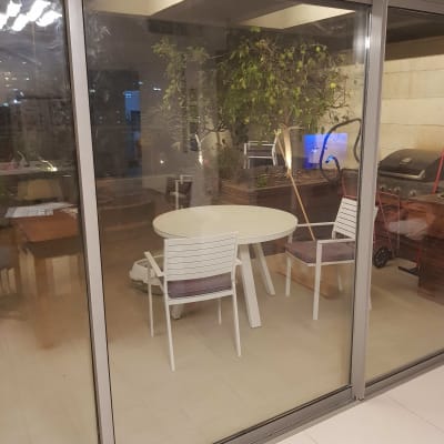 לאחר החלפת הויטרינה 