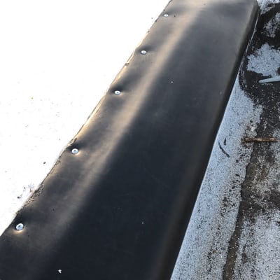 האיטום שבוצע. אך לא עמד במבחן הגשם