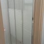 דלתות זכוכית למקלחת בחדר אמבטיה