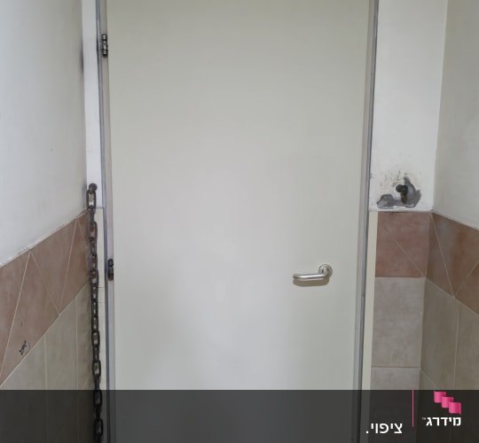 ציפוי דלת ממד בלמינציה בצבע שמנת