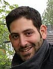 תמונת פורטרט של בעל המקצוע