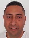 תמונת פורטרט של בעל המקצוע